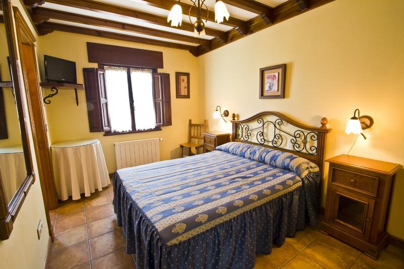Hospedaje Granada San Vicente De La Barquera Camera foto