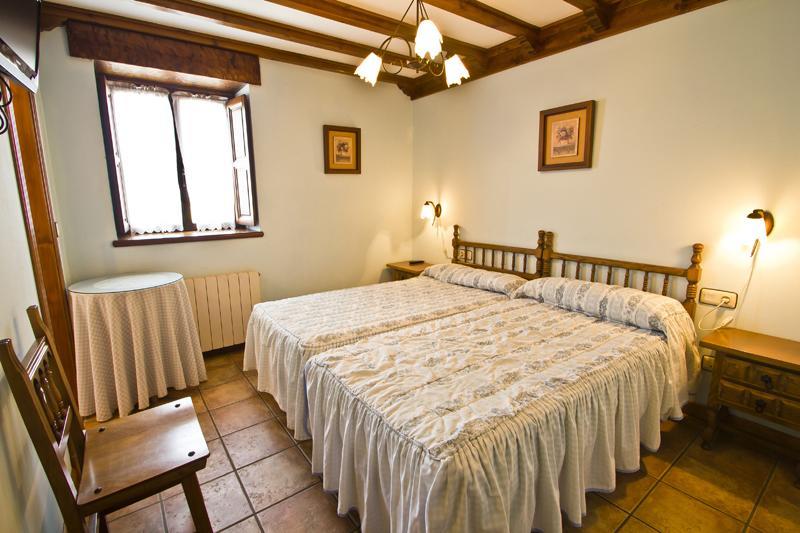 Hospedaje Granada San Vicente De La Barquera Camera foto